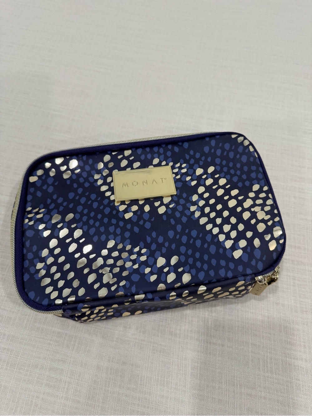 Monat - Travel hair dryer and straightener